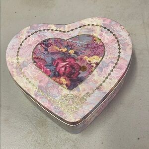 Floral Heart-Shaped Decorative Tin